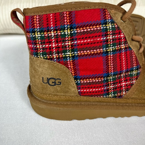 UGG big kids Tartan Neumel. Tan. Size big kids 6 Women’s 7.5 - Picture 12 of 13